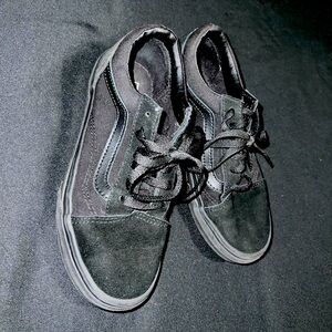 ⛔️SOLD⛔️ Kids Vans Old Skool Shoe- SZ 2